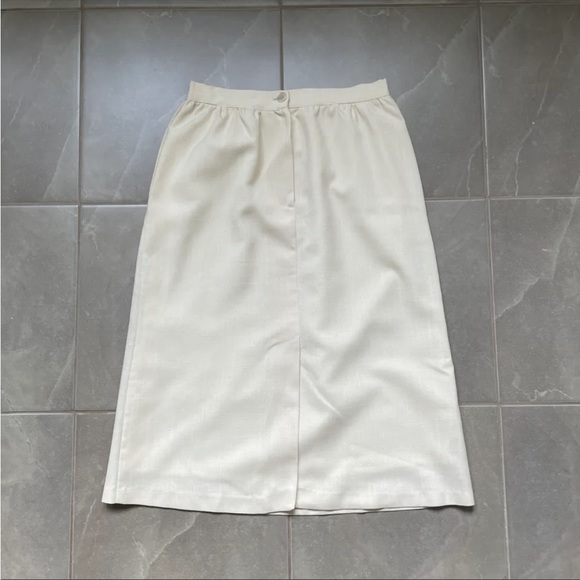 Handmade Cream Midi Skirt - Picture 4 of 8